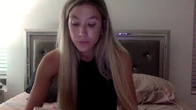 Snapshot of Misss_alyssaaa chatting on 28, 5, 2026 Misss alyssaaa online show from 28, 5, 2026