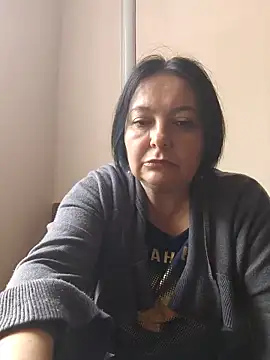 EmmaEmmy40 online show from 12, 6, 2026