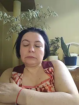 EmmaEmmy40 online show from 13, 6, 2026
