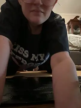 Snapshot of effmeslowagain chatting on 11, 5, 2026 effmeslowagain online show from 11, 5, 2026