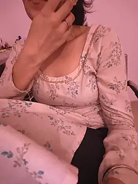 zoya baby  online show from 3, 6, 2026