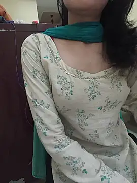 Snapshot of zoya_baby_ chatting on 28, 7, 2026 zoya baby online show from 28, 7, 2026