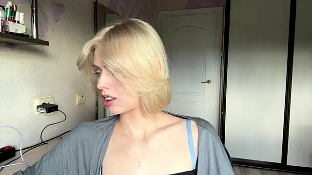 Snapshot of ScarlettRosy chatting on 15, 6, 2026 ScarlettRosy online show from 15, 6, 2026