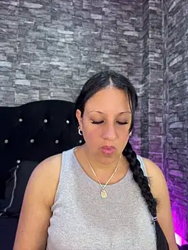 Snapshot of Cloe-Fire chatting on 9, 5, 2026 Cloe-Fire online show from 9, 5, 2026