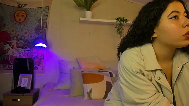 Snapshot of Honey_Sofi chatting on 25, 7, 2026 Honey Sofi online show from 25, 7, 2026