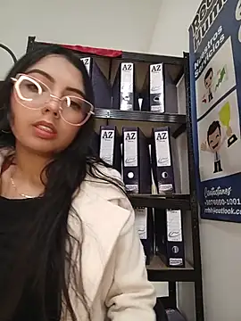 Snapshot of JENNIFER__03 chatting on 1, 8, 2026 JENNIFER 03 online show from 1, 8, 2026