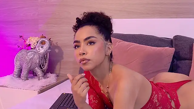 TamaraMontiel online show from 11, 5, 2026