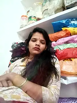 Snapshot of Student_garl_1 chatting on 6, 5, 2026 Student garl 1 online show from 6, 5, 2026