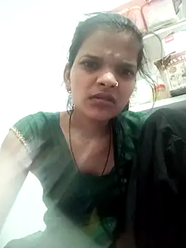 Snapshot of Student_garl_1 chatting on 8, 5, 2026 Student garl 1 online show from 8, 5, 2026