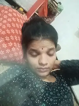 Snapshot of Student_garl_1 chatting on 6, 6, 2026 Student garl 1 online show from 6, 6, 2026