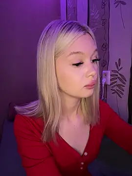 Snapshot of Velvet_Doll_ chatting on 15, 7, 2026 Velvet Doll online show from 15, 7, 2026