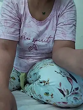 Snapshot of amira567 chatting on 29, 6, 2026 amira567 online show from 29, 6, 2026