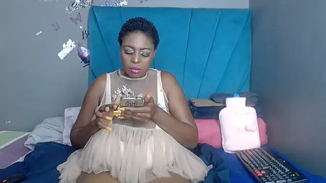 Snapshot of Bustyboobs1986xXx chatting on 8, 6, 2026 Bustyboobs1986xXx online show from 8, 6, 2026