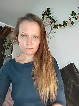 Snapshot of Candy_Cougar chatting on 4, 7, 2026 Candy Cougar online show from 4, 7, 2026