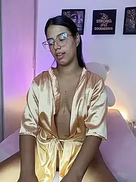 Snapshot of Raven_stonee01 chatting on 25, 6, 2026 Raven stonee01 online show from 25, 6, 2026