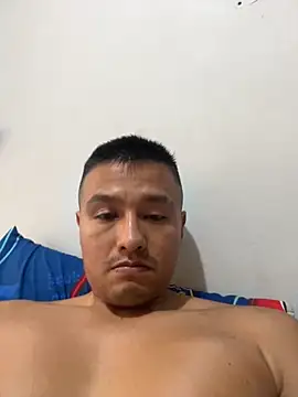 Snapshot of astromm90 chatting on 4, 5, 2026 astromm90 online show from 4, 5, 2026