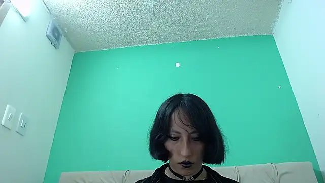 Snapshot of amoremerchmar chatting on 17, 6, 2026 amoremerchmar online show from 17, 6, 2026