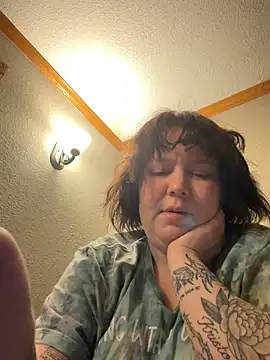 Snapshot of LilithNyxx chatting on 7, 5, 2026 LilithNyxx online show from 7, 5, 2026