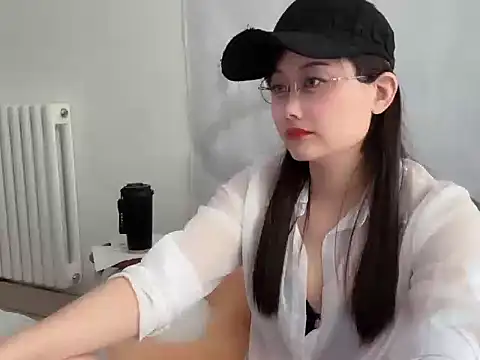 Snapshot of Naomi_Z chatting on 9, 5, 2026 Naomi Z online show from 9, 5, 2026