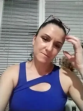 Snapshot of MillaMia45 chatting on 16, 5, 2026 MillaMia45 online show from 16, 5, 2026