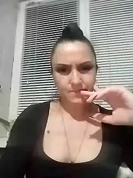 Snapshot of MillaMia45 chatting on 18, 5, 2026 MillaMia45 online show from 18, 5, 2026