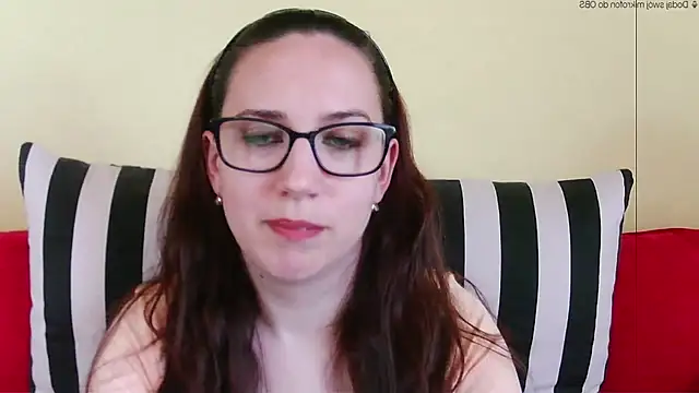 Snapshot of EmilyHotAngel chatting on 27, 5, 2026 EmilyHotAngel online show from 27, 5, 2026