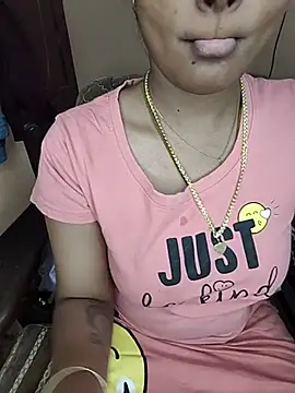 Snapshot of Tamil__Thara003 chatting on 15, 7, 2026 Tamil Thara003 online show from 15, 7, 2026