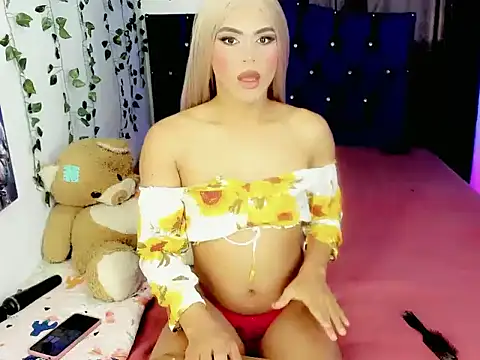 Snapshot of MalloryAlvarez chatting on 15, 6, 2026 MalloryAlvarez online show from 15, 6, 2026