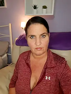 Snapshot of Velvet-Milf chatting on 16, 5, 2026 Velvet-Milf online show from 16, 5, 2026