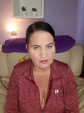 Snapshot of Velvet-Milf chatting on 18, 5, 2026 Velvet-Milf online show from 18, 5, 2026