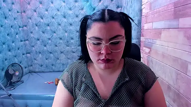Sweet Nova  online show from 19, 5, 2026