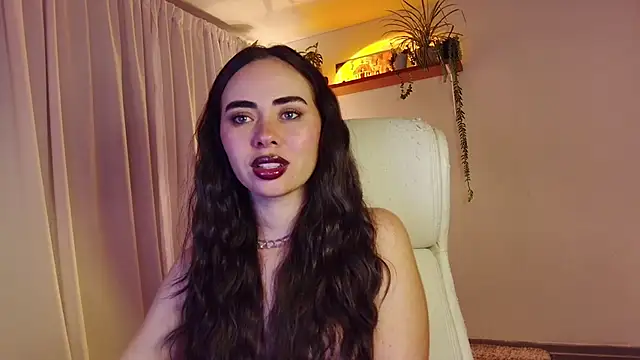 Snapshot of taliaffranco chatting on 13, 5, 2026 taliaffranco online show from 13, 5, 2026