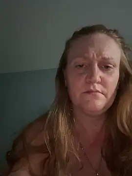 Kellilyn10 online show from 15, 7, 2026