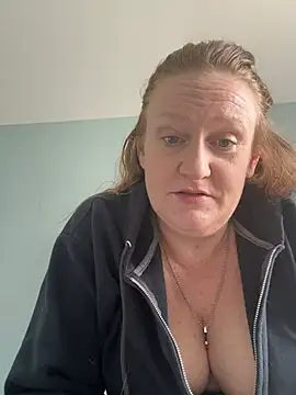 Kellilyn10 online show from 24, 7, 2026