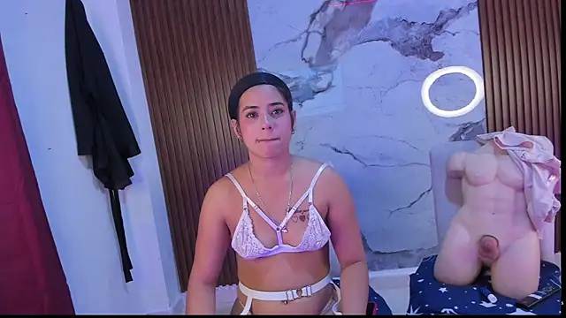 GabyHott  online show from 8, 7, 2026