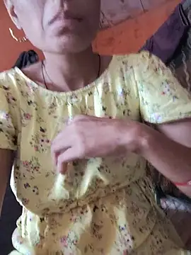 Snapshot of Cute-Isita chatting on 5, 8, 2026 Cute-Isita online show from 5, 8, 2026