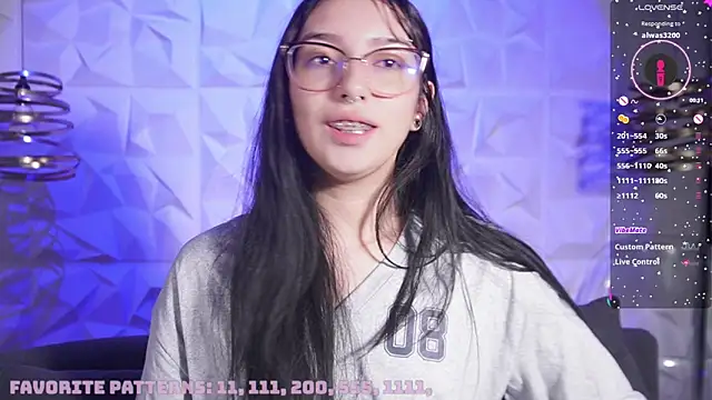 Snapshot of zara_bliss chatting on 4, 6, 2026 zara bliss online show from 4, 6, 2026