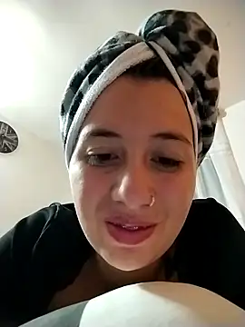 Snapshot of Annie_loveer chatting on 14, 6, 2026 Annie loveer online show from 14, 6, 2026