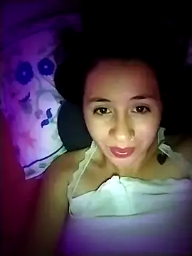 Snapshot of Annie_loveer chatting on 25, 6, 2026 Annie loveer online show from 25, 6, 2026