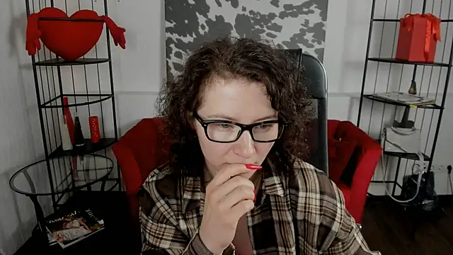 Snapshot of AureliaGleam chatting on 5, 6, 2026 AureliaGleam online show from 5, 6, 2026