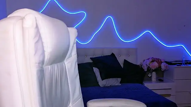 Snapshot of MaddiePerez chatting on 4, 6, 2026 MaddiePerez online show from 4, 6, 2026