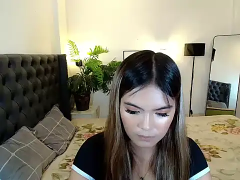 Snapshot of morenapinaygirl chatting on 11, 5, 2026 morenapinaygirl online show from 11, 5, 2026
