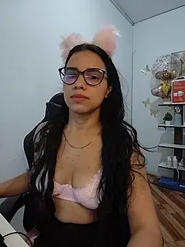 Snapshot of alanahot94 chatting on 26, 5, 2026 alanahot94 online show from 26, 5, 2026