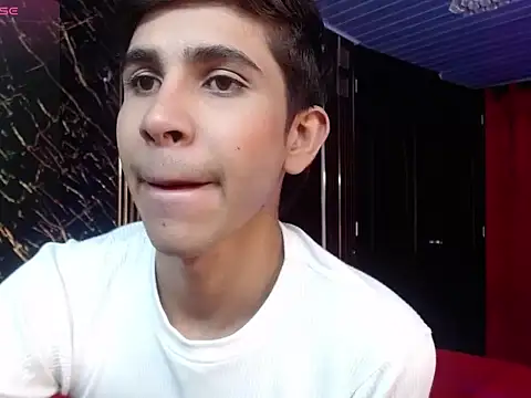 Snapshot of joshua_saenz_ chatting on 4, 6, 2026 joshua saenz online show from 4, 6, 2026