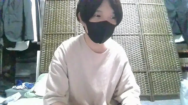 Snapshot of kazupan22 chatting on 15, 7, 2026 kazupan22 online show from 15, 7, 2026