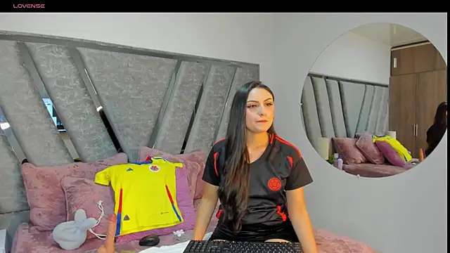 Tink fox online show from 18, 6, 2026