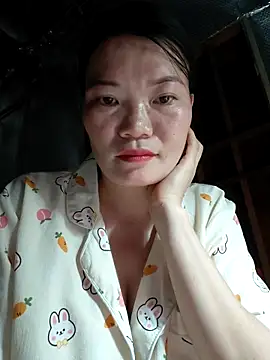 Snapshot of -Trici- chatting on 8, 6, 2026 -Trici- online show from 8, 6, 2026