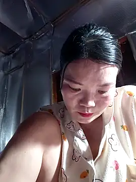 Snapshot of -Trici- chatting on 9, 6, 2026 -Trici- online show from 9, 6, 2026