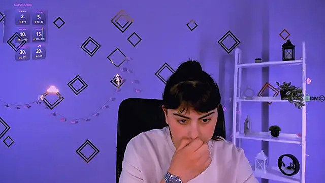 Snapshot of shadow_kiss_ chatting on 13, 5, 2026 shadow kiss online show from 13, 5, 2026