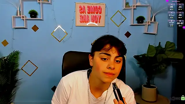 shadow kiss  online show from 30, 6, 2026